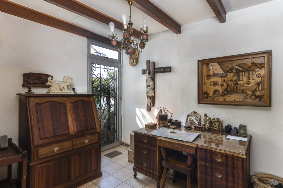 5 Bedroom Property for Sale in Lochnerhof Western Cape